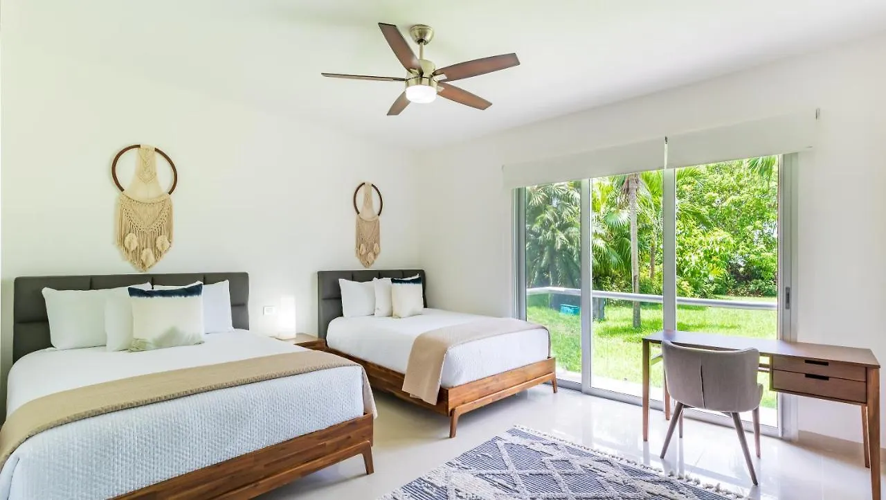 Casa Mi Cielo Private Pool Sur Condo 普拉亚卡门 0*,  墨西哥